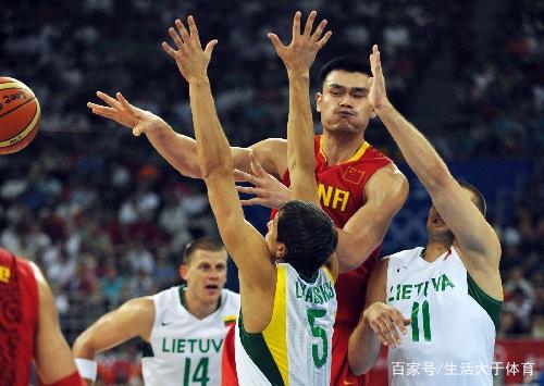 场均传球次数排名：勇士高居第一，湖人、雷霆联盟垫底（场均传球次数榜：勇士居首，湖人与雷霆并列垫底）