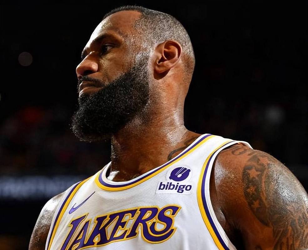 突破太强了，像开挂（发挥逆天，仿佛开挂）