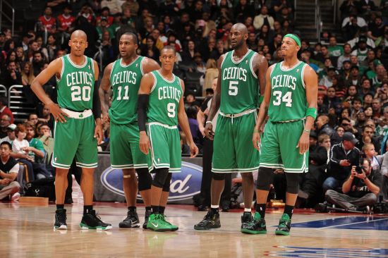 女排世联赛香港站：中国女排3-1日本队，八人表现满分，两人及格（女排世联赛香港站：中国队3比1力挫日本 八人满分两人及格）